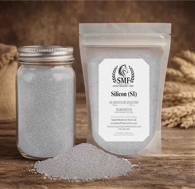 Silicon mineral jar and refill pouch for the Sweet Medicine Farm Free Choice Horse Mineral Buffet